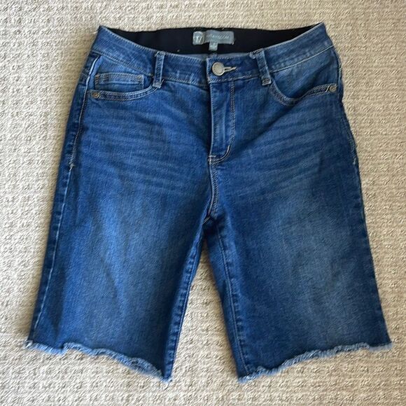 ❤️Wit & Wisdom Ab-Solution  Denim Bermuda Shorts - Picture 1 of 4